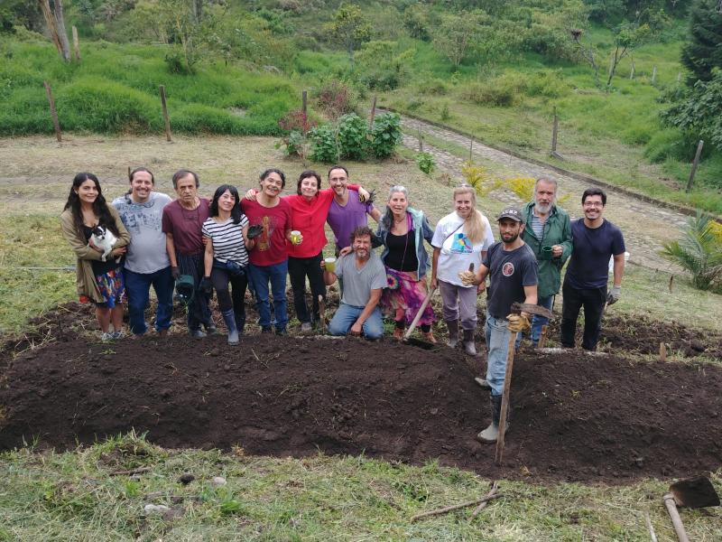 Primeros integrantes de la primera huerta comunitaria al aire libre de la Red de Huertas Orgánicas para la Soberanía Alimentaria